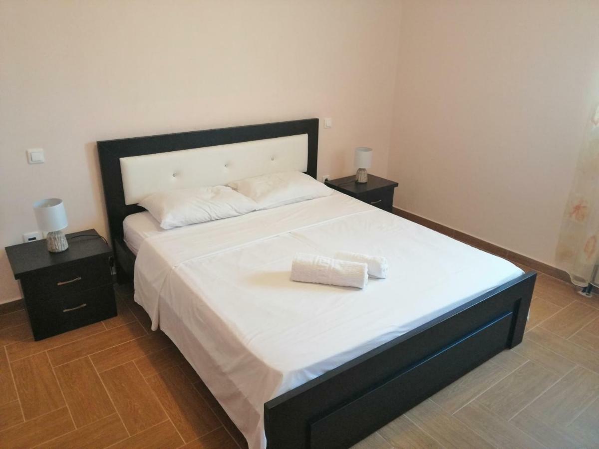 Helen'S House Apartment Ksamil Room photo